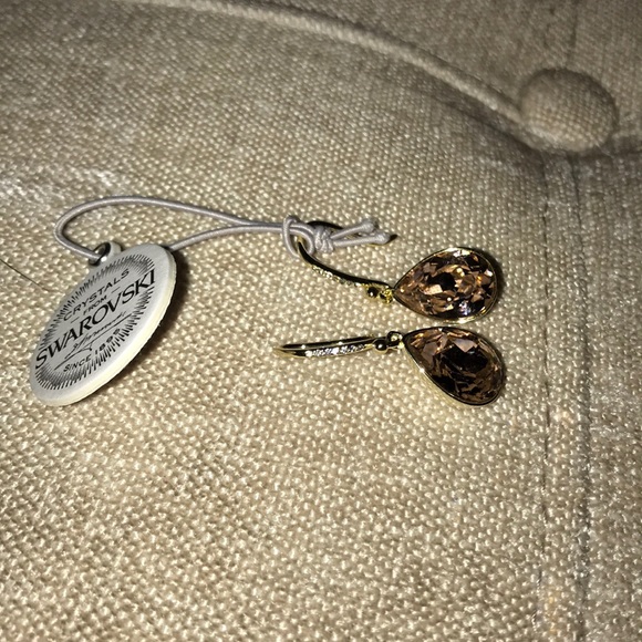 Pink Swarovski Crystals Earings - Picture 5 of 7